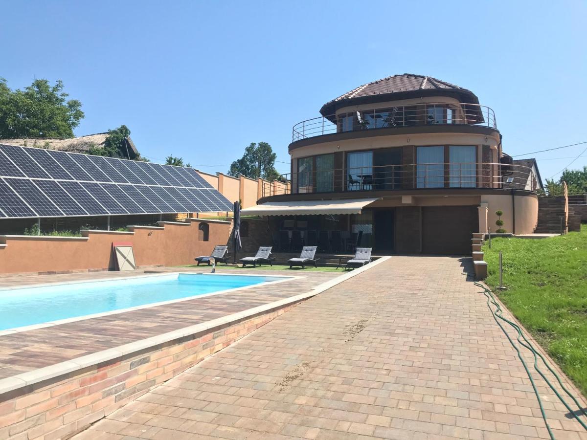 Royal Villa 凯斯特海伊 外观 照片